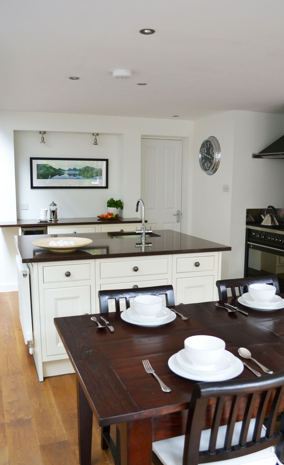 South London | Kitchen with Reflection Dining Area | Interior Designers